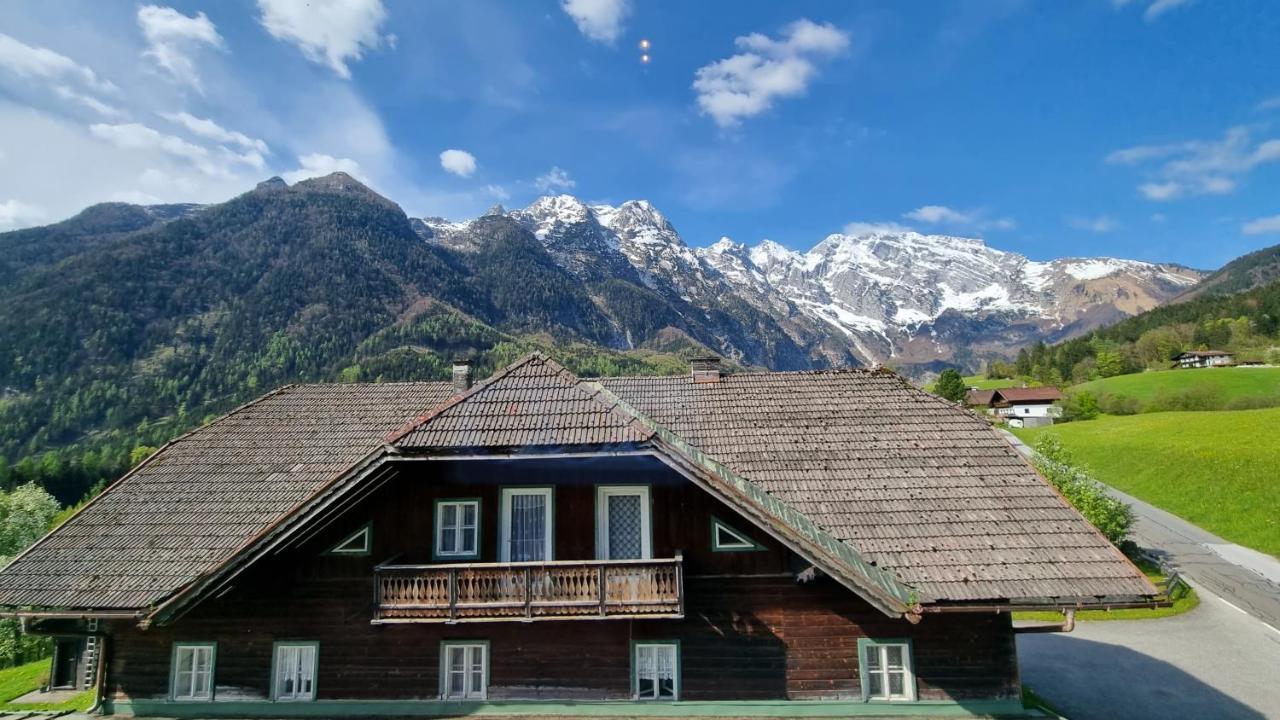 Pension Schoene Aussicht Kuchl Exterior foto